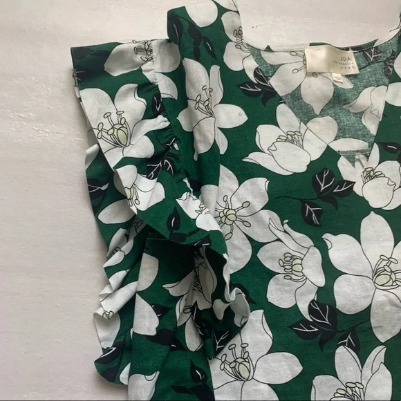 J.O.A. Ruffle top - Picture 6 of 8